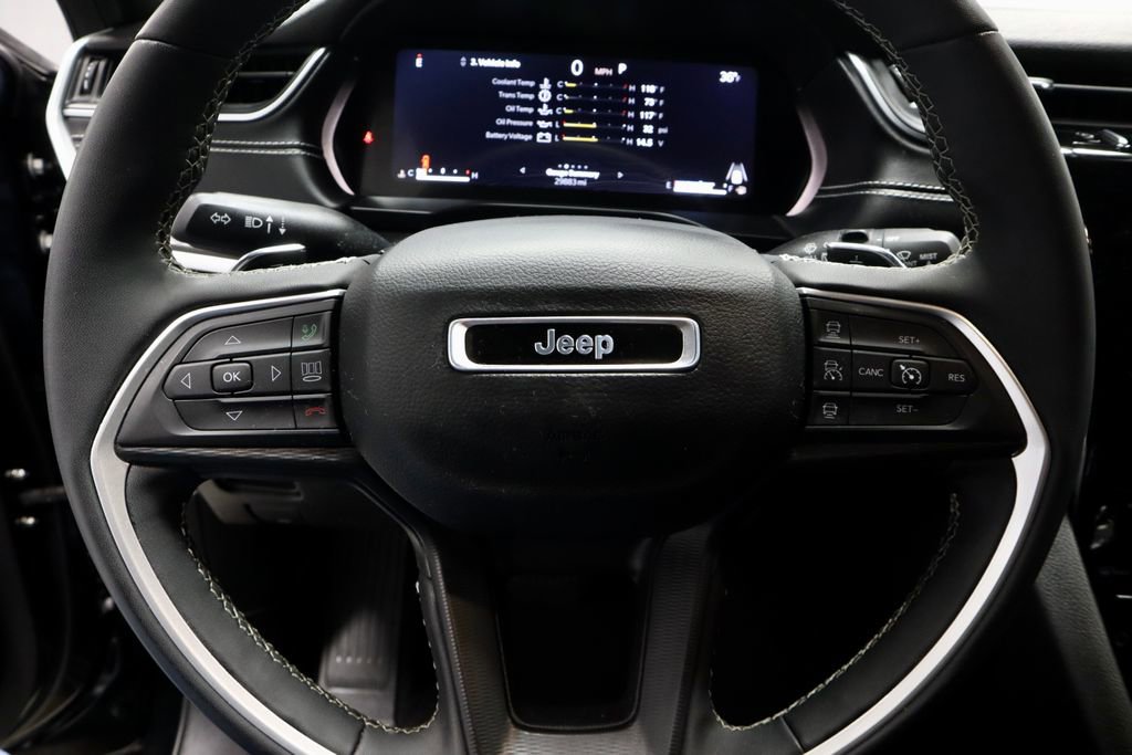Used 2024 Jeep Grand Cherokee Altitude AWD/4WD image 30
