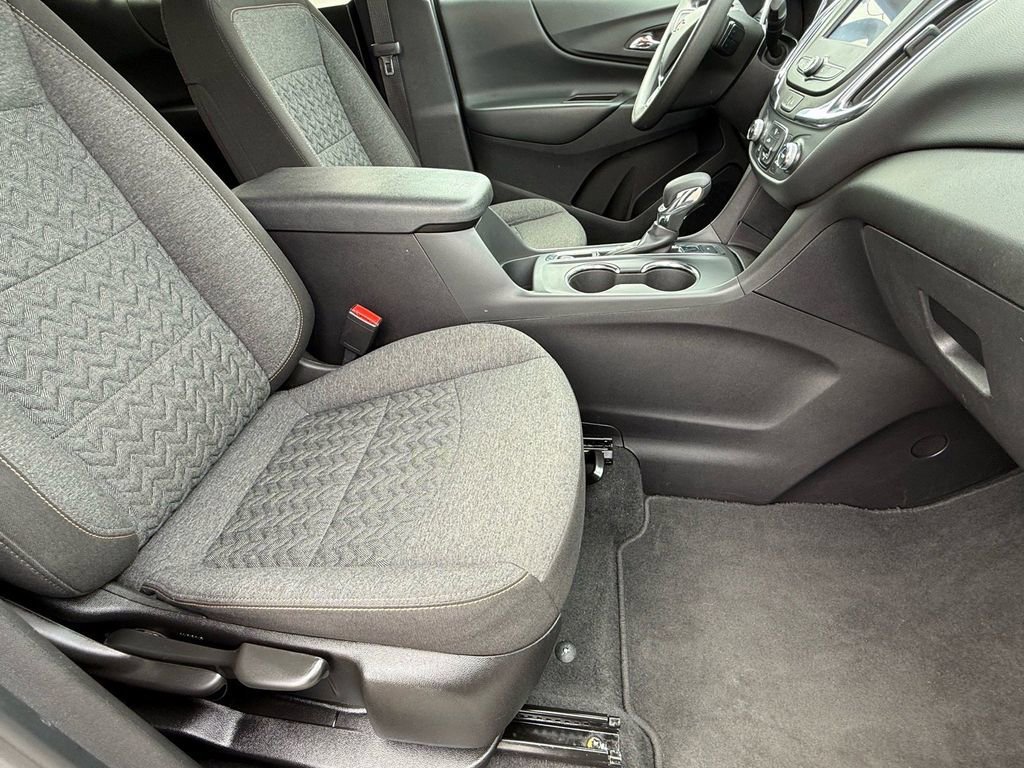 Used 2023 Chevrolet Equinox LT image 11