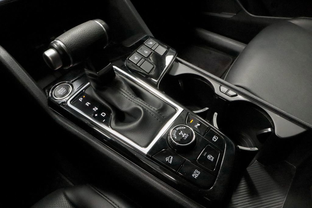 Used 2023 Kia Sportage EX image 32