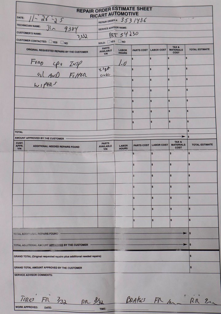 Used 2025 Chevrolet Equinox RS w/ Safety and Technology Package image 11