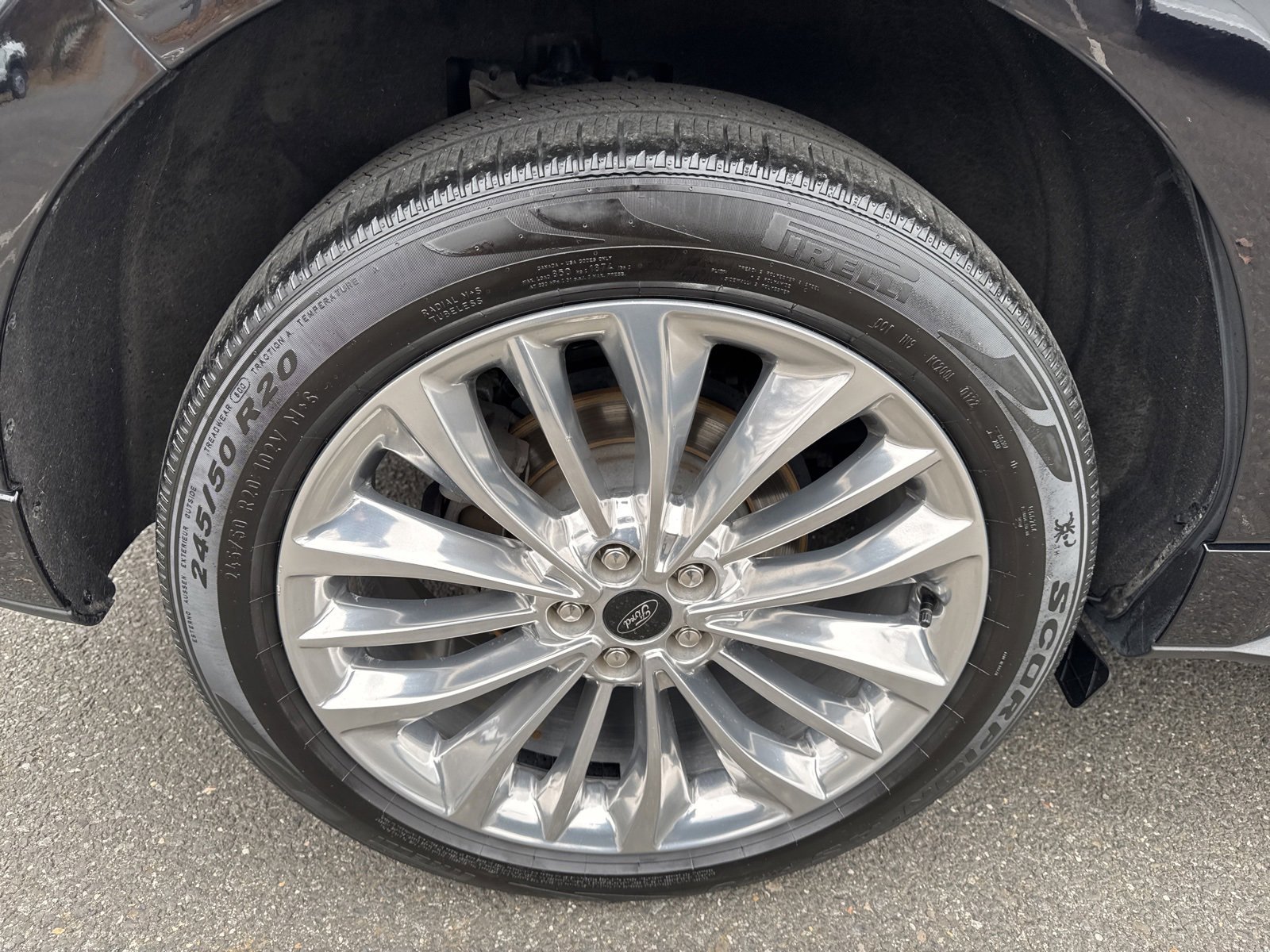 Certified 2020 Ford Edge Titanium w/ Equipment Group 301A image 29