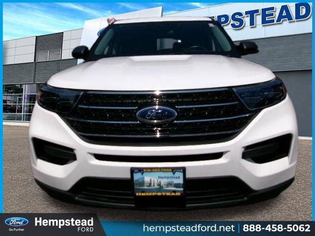 Certified 2023 Ford Explorer XLT AWD/4WD image 2
