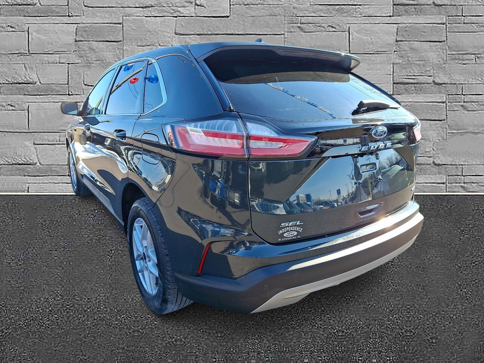 Certified 2022 Ford Edge SEL w/ Convenience Package image 8