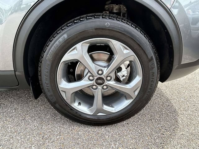 Certified 2025 Ford Escape ST-Line FWD image 9