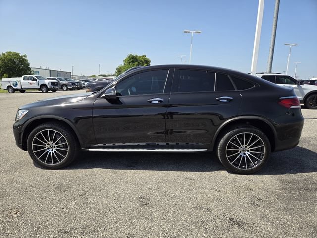 Used 2023 Mercedes-Benz GLC 300 4MATIC Coupe image 4