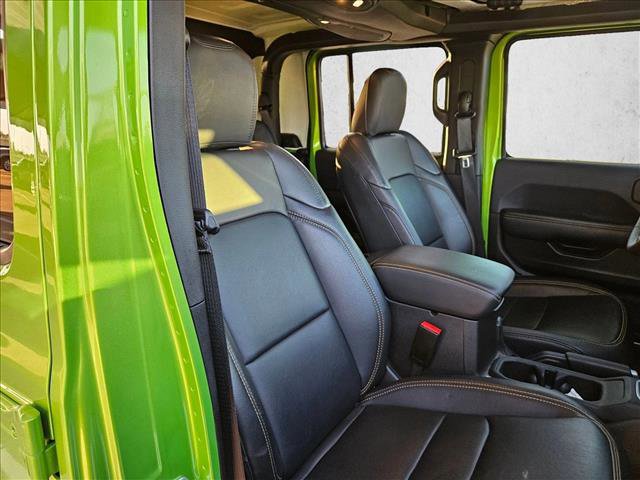 Used 2025 Jeep Gladiator Sport image 21