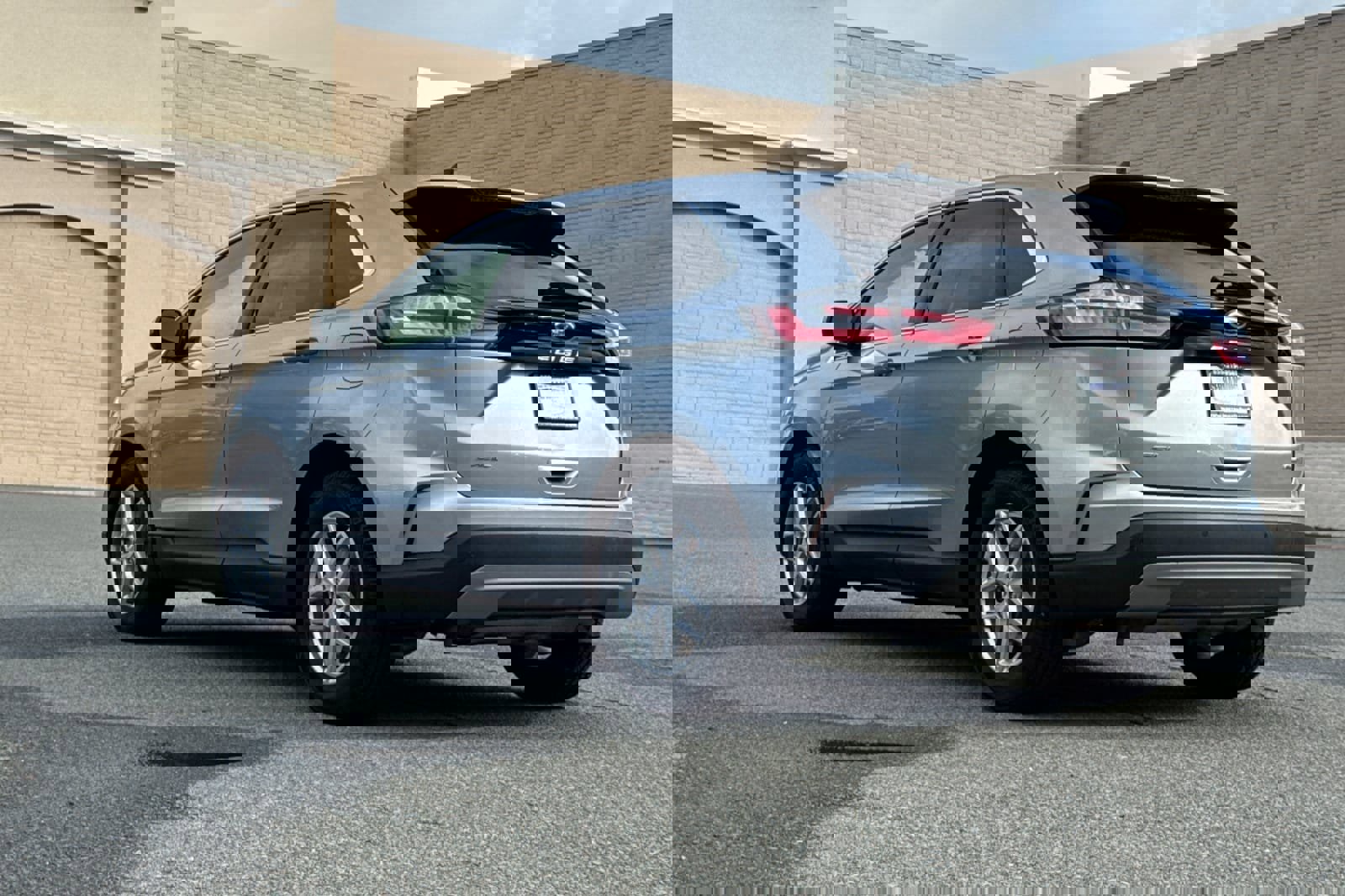 Certified 2024 Ford Edge SEL image 6