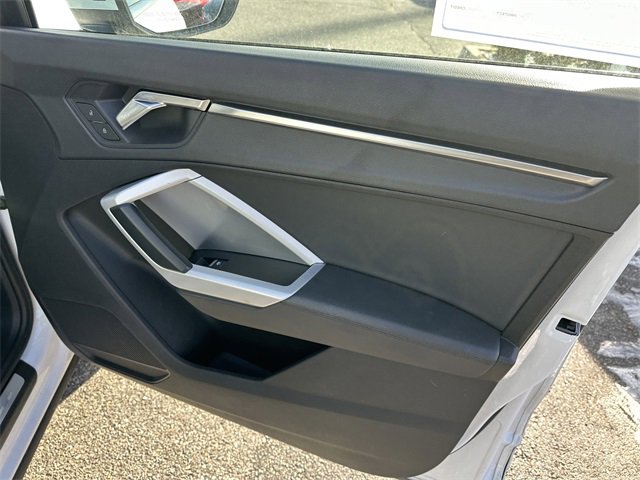 Used 2024 Audi Q3 2.0T Premium image 35