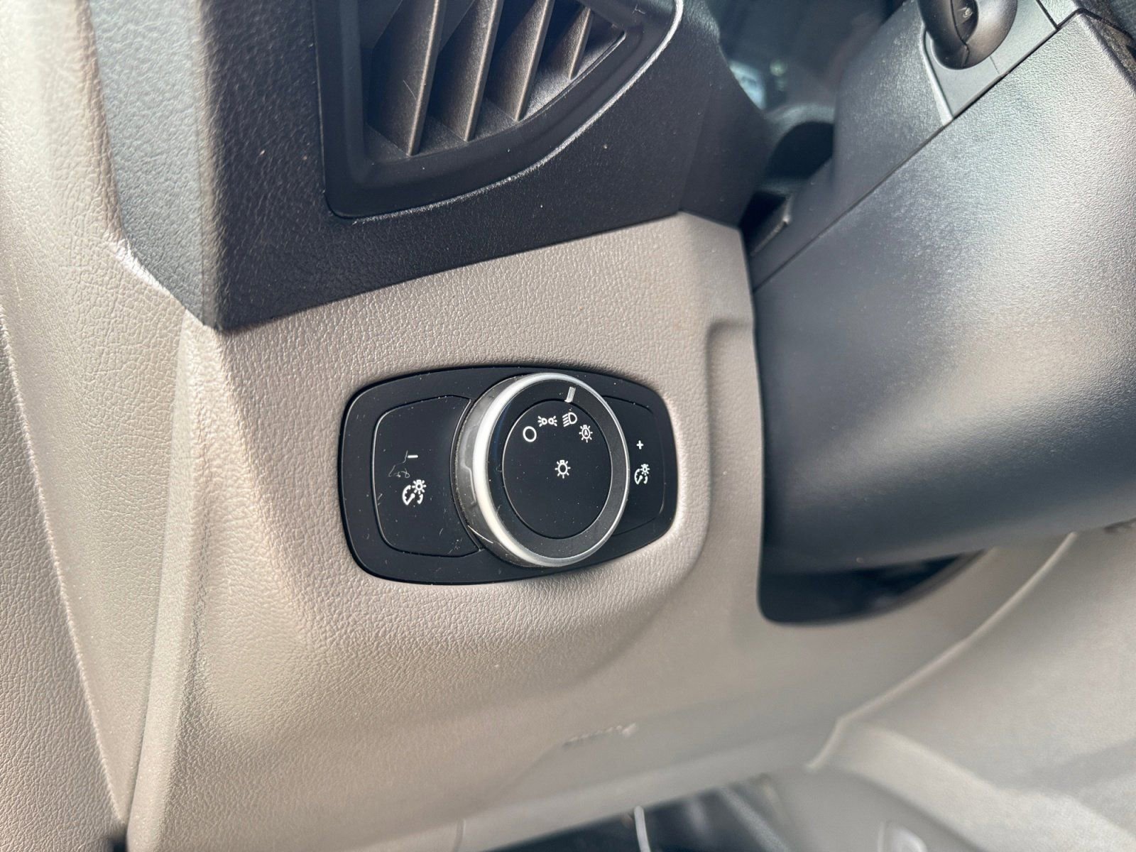 Certified 2021 Ford Transit Connect XL FWD image 20