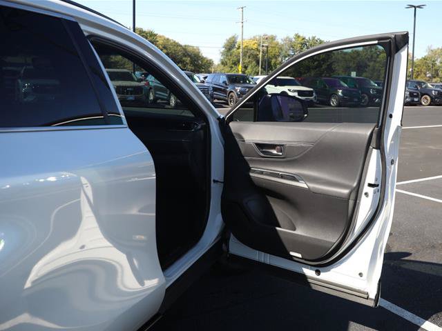 Used 2023 Toyota Venza Nightshade AWD/4WD image 24