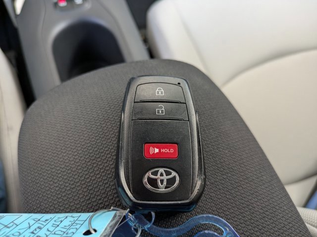 Used 2024 Toyota Corolla Cross LE w/ Moonroof Package image 29