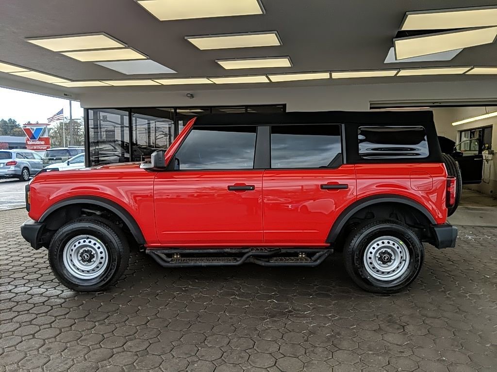 Certified 2023 Ford Bronco 4-Door AWD/4WD image 9