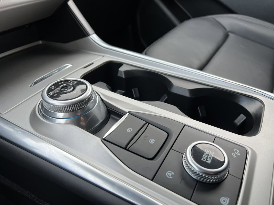 Certified 2023 Ford Explorer XLT w/ Equipment Group 202A image 31