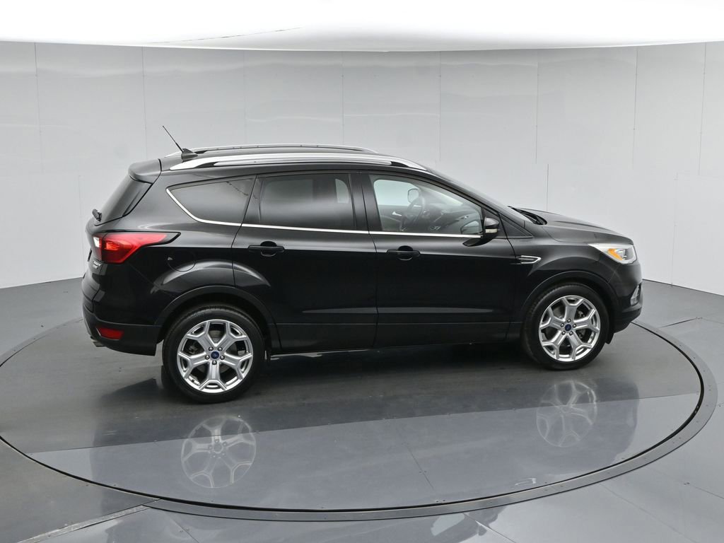 Certified 2019 Ford Escape Titanium FWD image 11