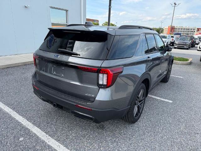 Certified 2025 Ford Explorer ST-Line w/ ST-Line Street Pack AWD/4WD image 8