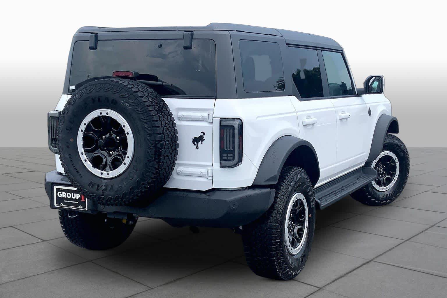 Certified 2025 Ford Bronco Outer Banks w/ Sasquatch Package AWD/4WD image 13