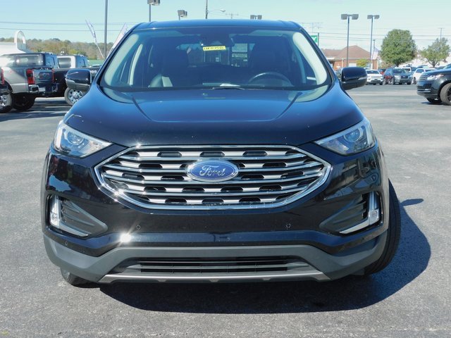 Certified 2022 Ford Edge Titanium image 3