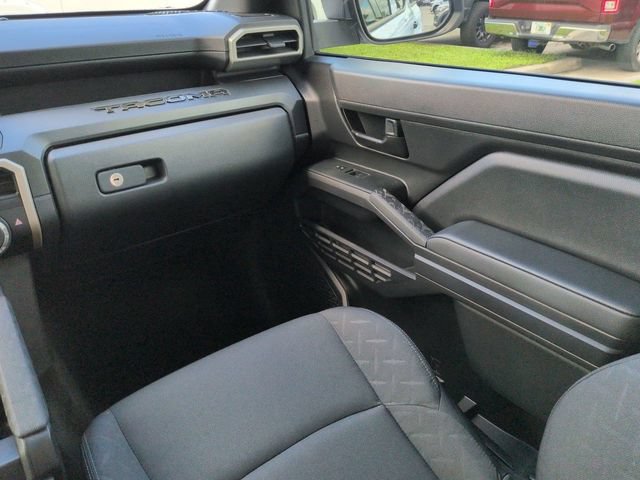 Used 2024 Toyota Tacoma SR RWD image 17