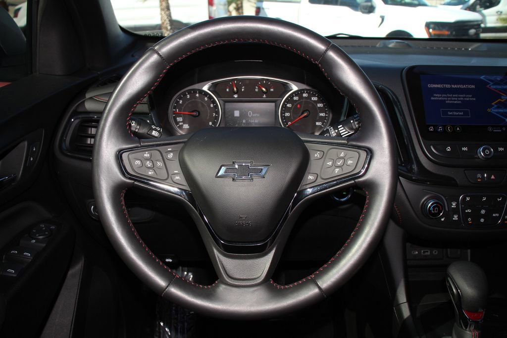 Used 2022 Chevrolet Equinox RS w/ Infotainment Package image 16