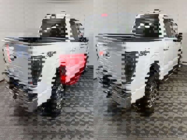 Certified 2022 Ford F150 XLT w/ Equipment Group 302A High image 4