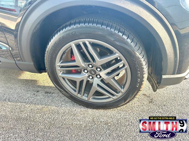 Certified 2026 Ford Explorer ST-Line w/ ST-Line Street Pack AWD/4WD image 36