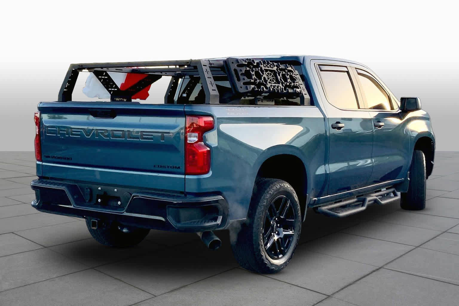 Used 2024 Chevrolet Silverado 1500 Custom Trail Boss w/ Dark Appearance Package AWD/4WD image 12
