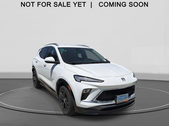Used 2024 Buick Encore GX Sport Touring FWD image 1