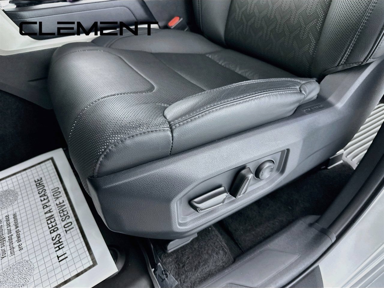 Used 2024 Toyota Tundra SR5 w/ SR5 Premium Package AWD/4WD image 28