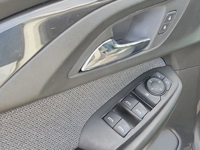 Used 2022 Chevrolet TrailBlazer LT w/ Confidence II Package FWD image 21
