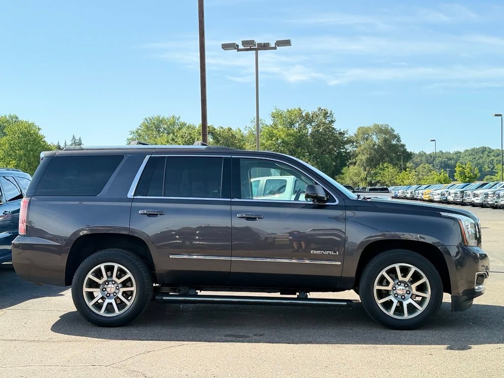 Used 2017 GMC Yukon Denali AWD/4WD image 31
