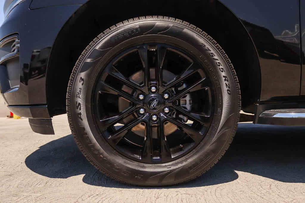 Certified 2023 Ford Expedition Max XLT RWD image 11