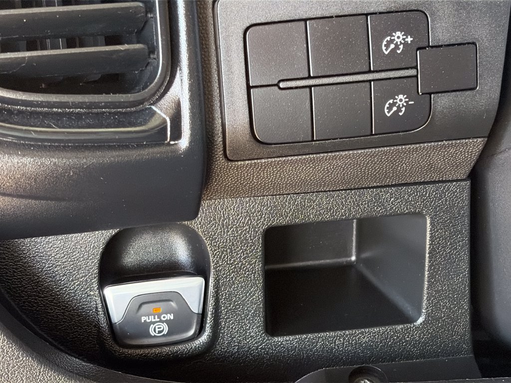 Used 2025 RAM ProMaster 2500 w/ Storage Group FWD image 20