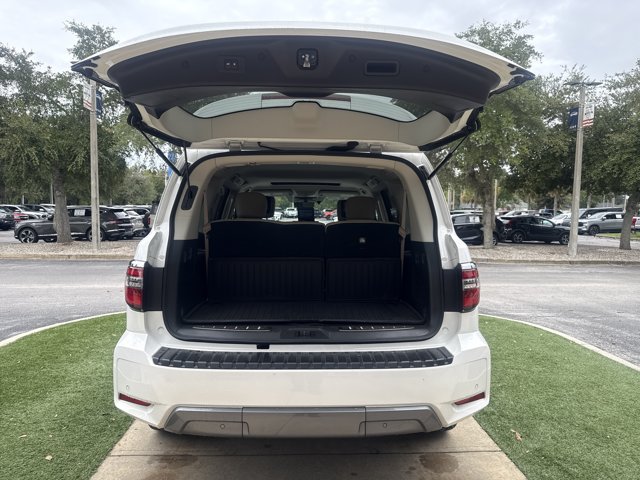 Used 2021 Nissan Armada Platinum w/ Captain's Chairs Package RWD image 4