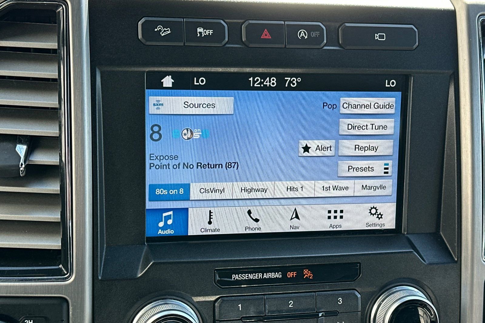 Certified 2017 Ford F150 Platinum w/ Equipment Group 701A Luxury image 18