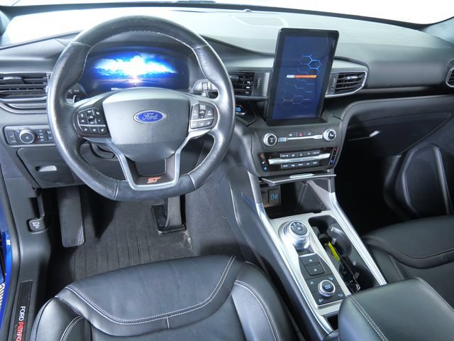 Certified 2020 Ford Explorer ST w/ ST Street Pack AWD/4WD image 3