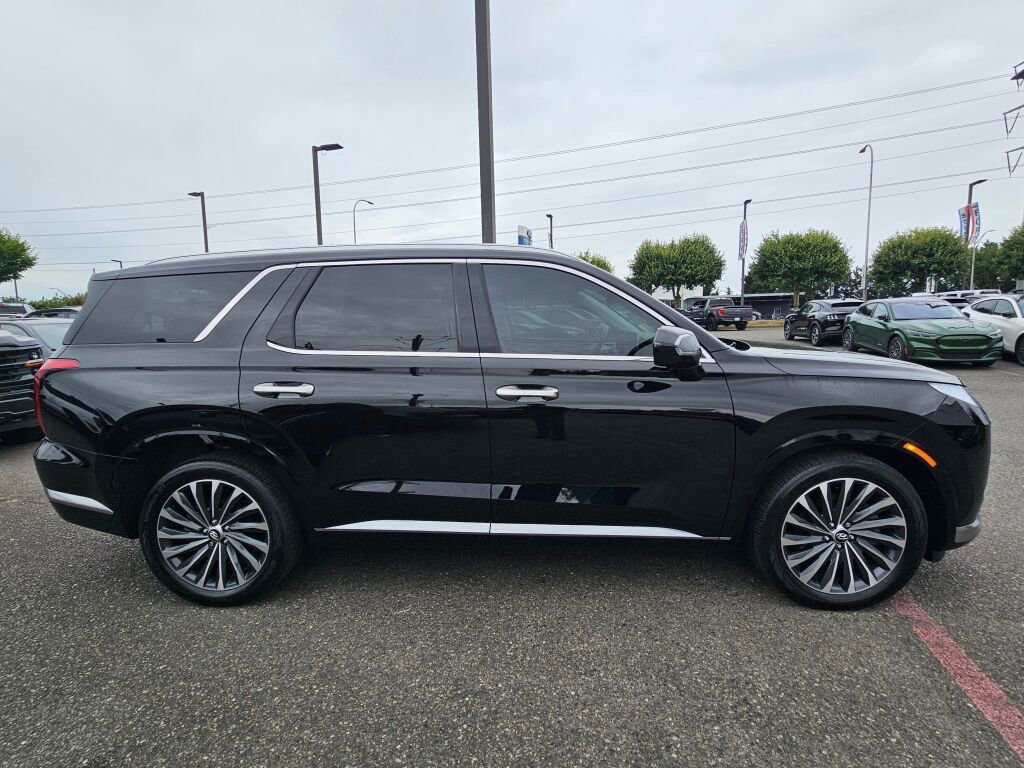 Used 2025 Hyundai Palisade Calligraphy AWD/4WD image 7