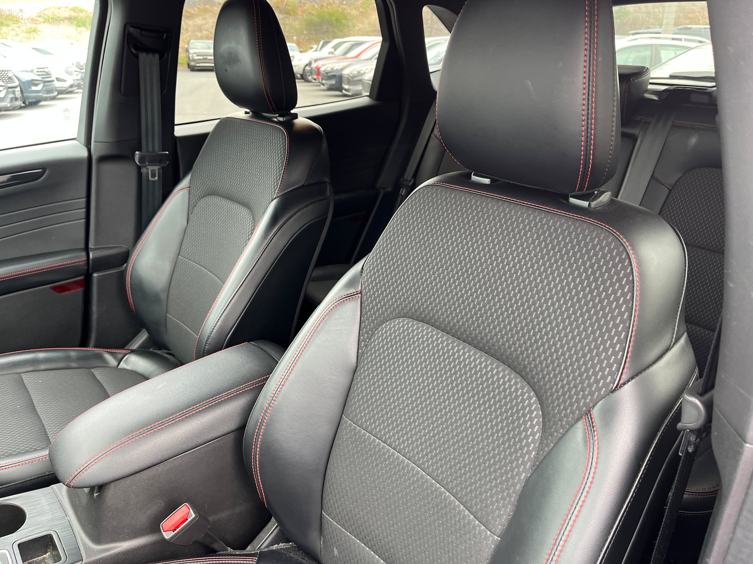 Certified 2023 Ford Escape ST-Line w/ Tech Pack #1 AWD/4WD image 9