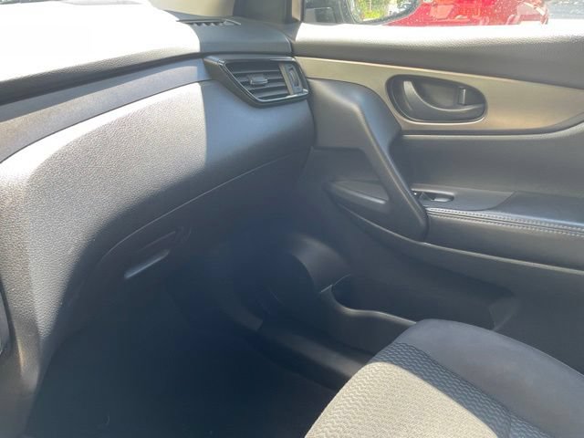 Used 2020 Nissan Rogue Sport S AWD/4WD image 17