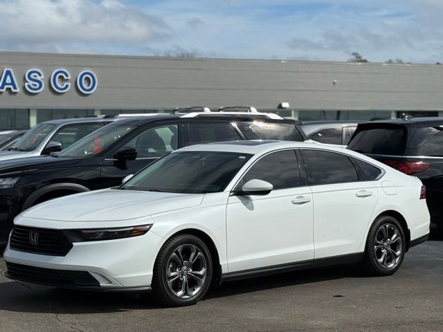 Used 2023 Honda Accord EX image 28