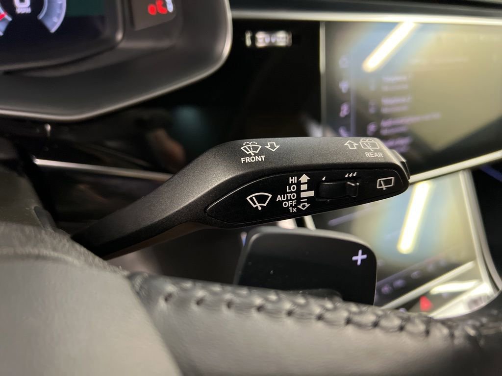 Used 2020 Audi Q7 3.0T Prestige image 22