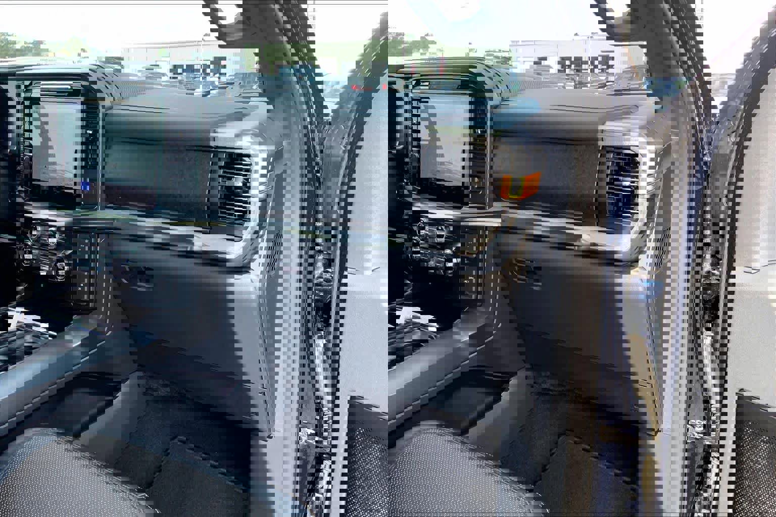 Certified 2025 Ford F150 Tremor w/ Equipment Group 402A High image 19