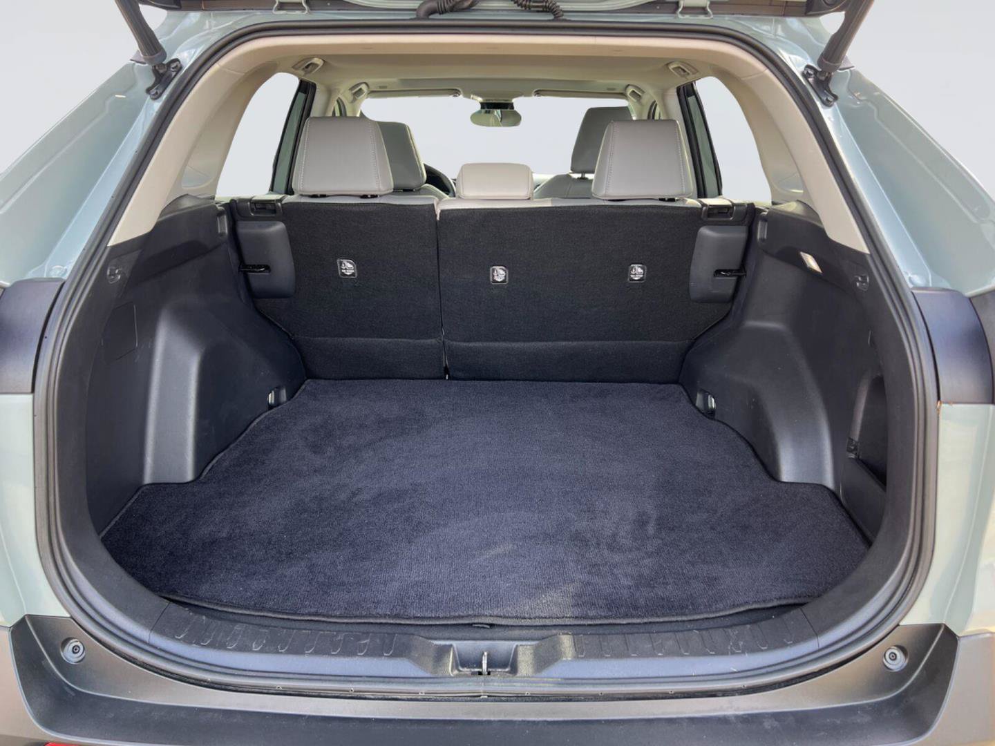 Used 2023 Toyota RAV4 XLE Premium FWD image 17