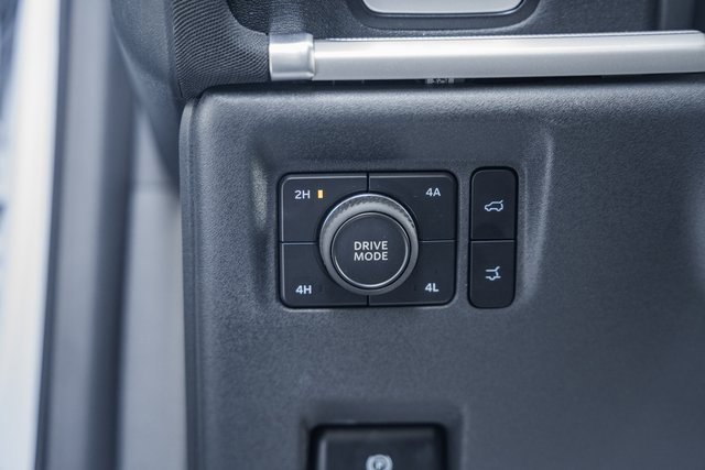 Certified 2025 Ford Expedition Active image 52