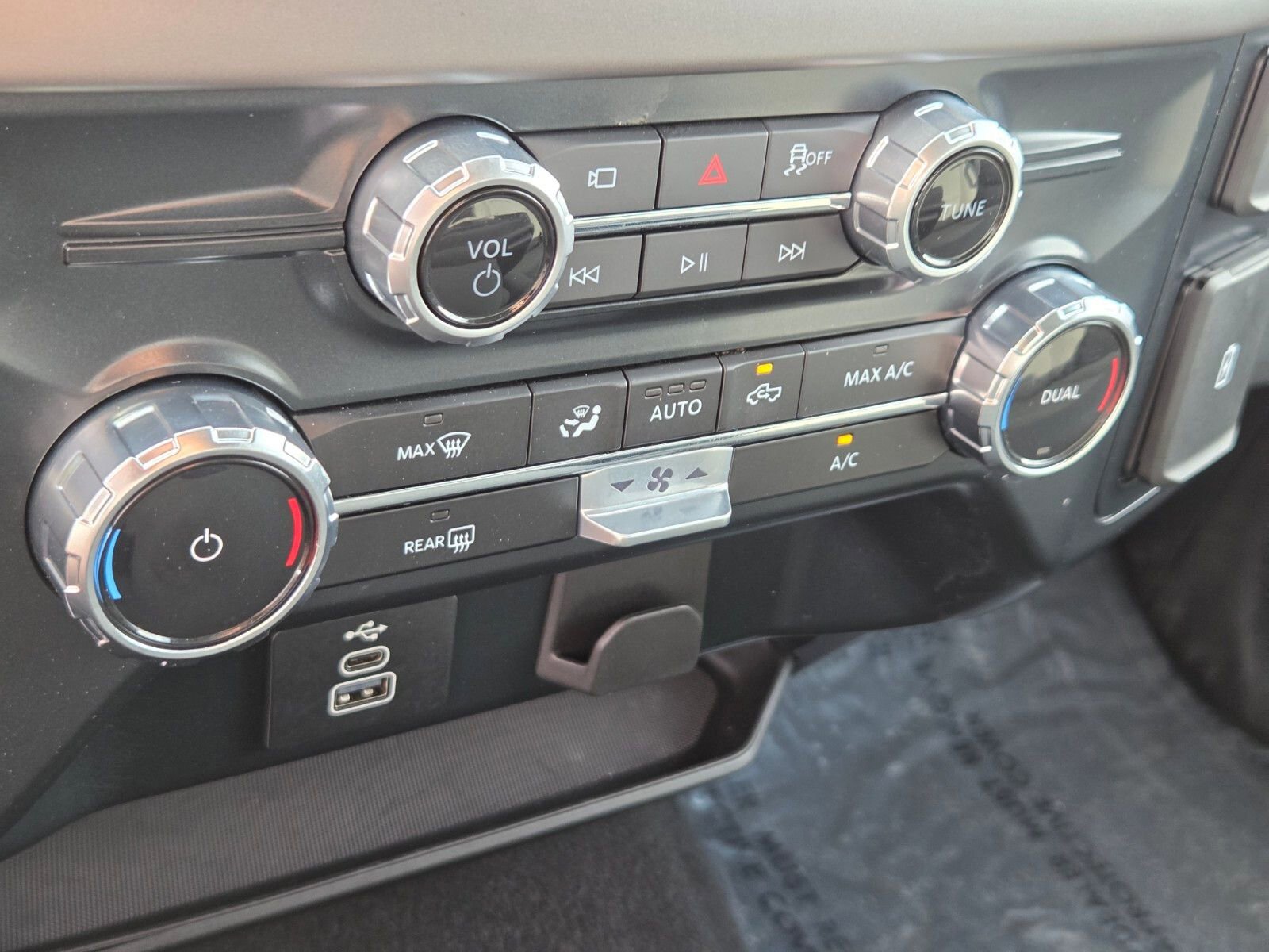 Certified 2025 Ford F150 XLT w/ Equipment Group 301A Standard image 22