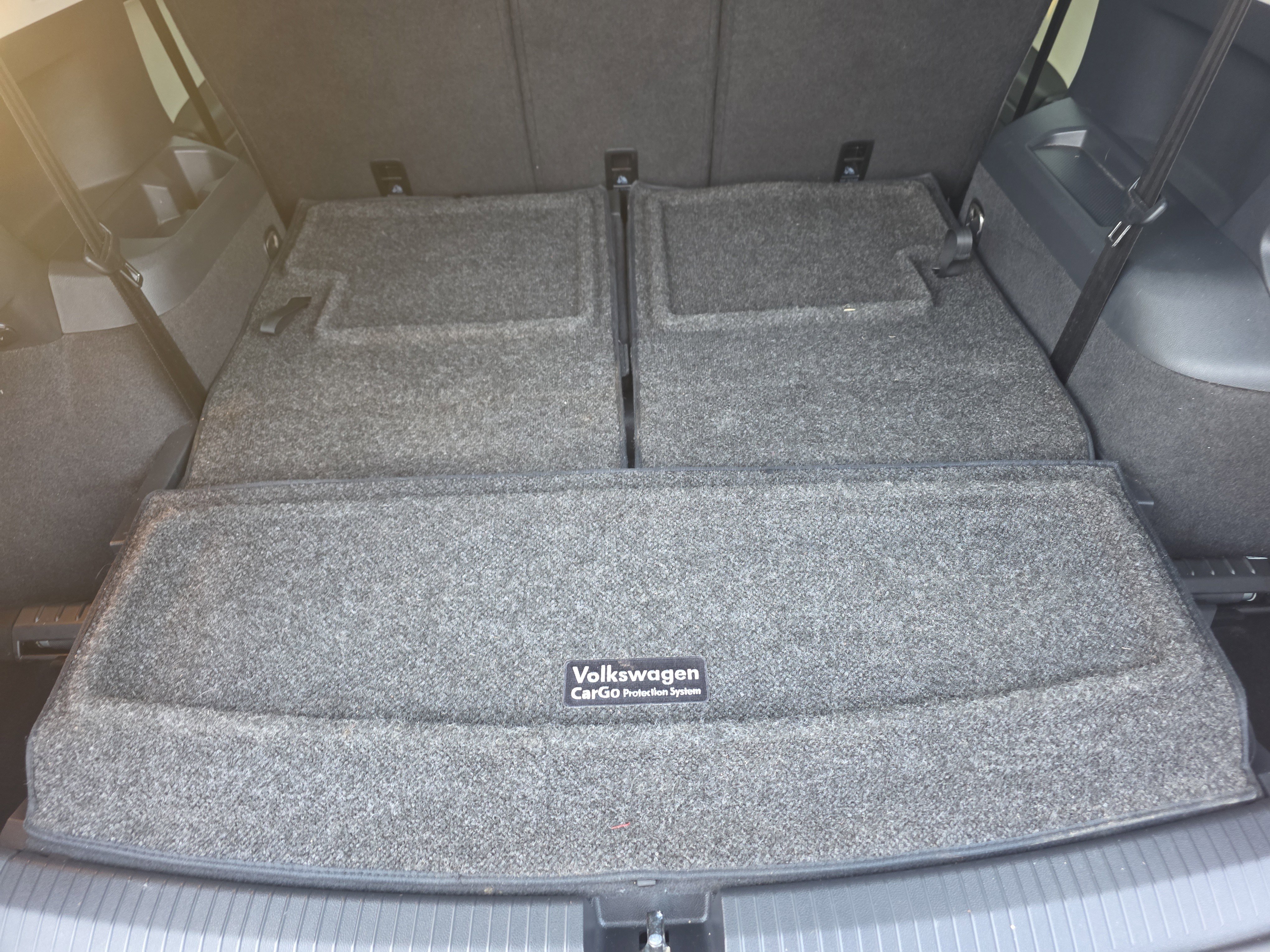 Used 2019 Volkswagen Tiguan SEL w/ 3rd Row Seat Package image 21