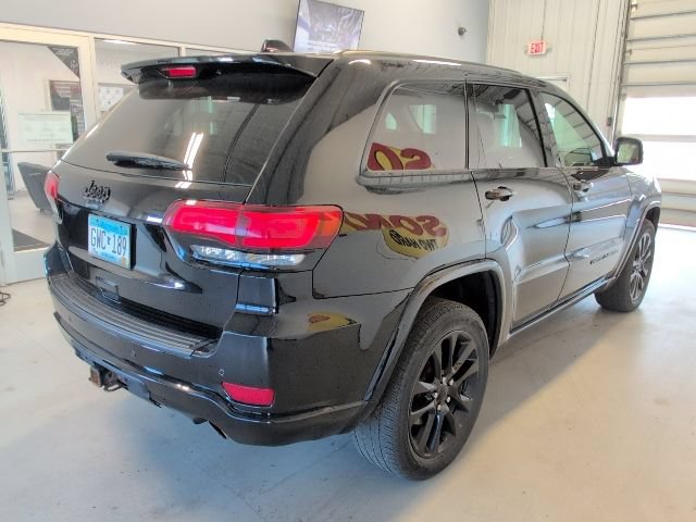 Used 2021 Jeep Grand Cherokee Laredo X AWD/4WD image 5