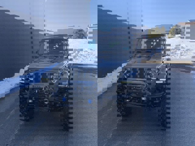 Used 2020 Jeep Wrangler Unlimited Sahara w/ Dual Top Group image 7