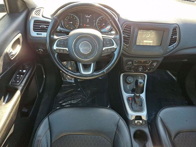 Used 2020 Jeep Compass Latitude w/ Cold Weather Group AWD/4WD image 12