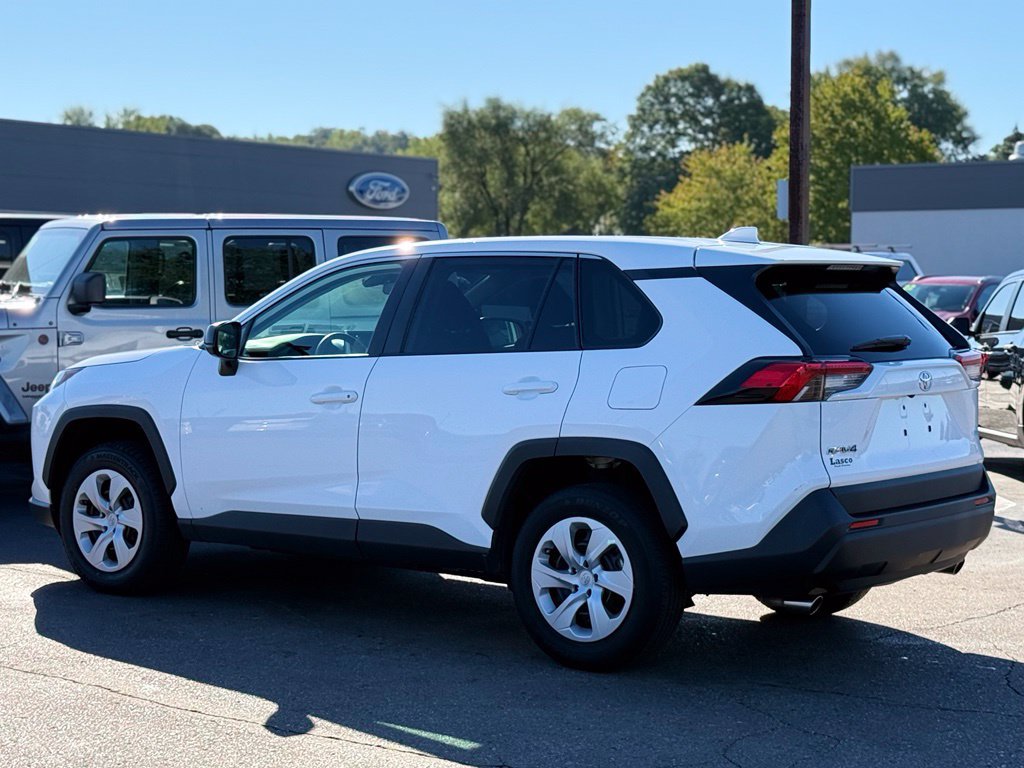 Used 2025 Toyota RAV4 LE FWD image 30