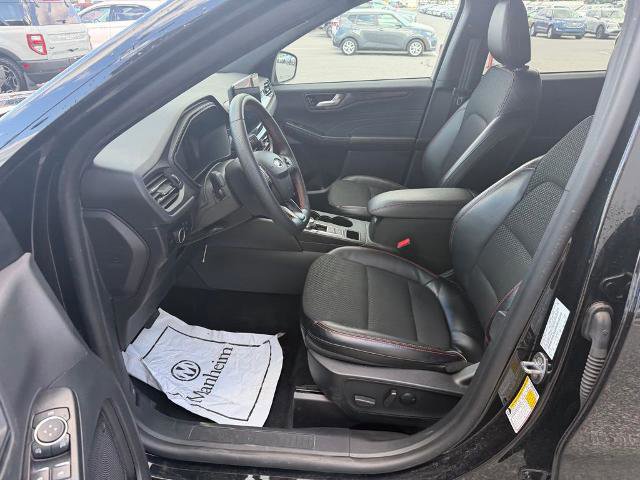 Certified 2025 Ford Escape ST-Line w/ Tech Pack #1 AWD/4WD image 11